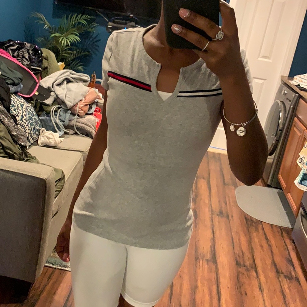 Tommy hillfiger V neck T-shirt